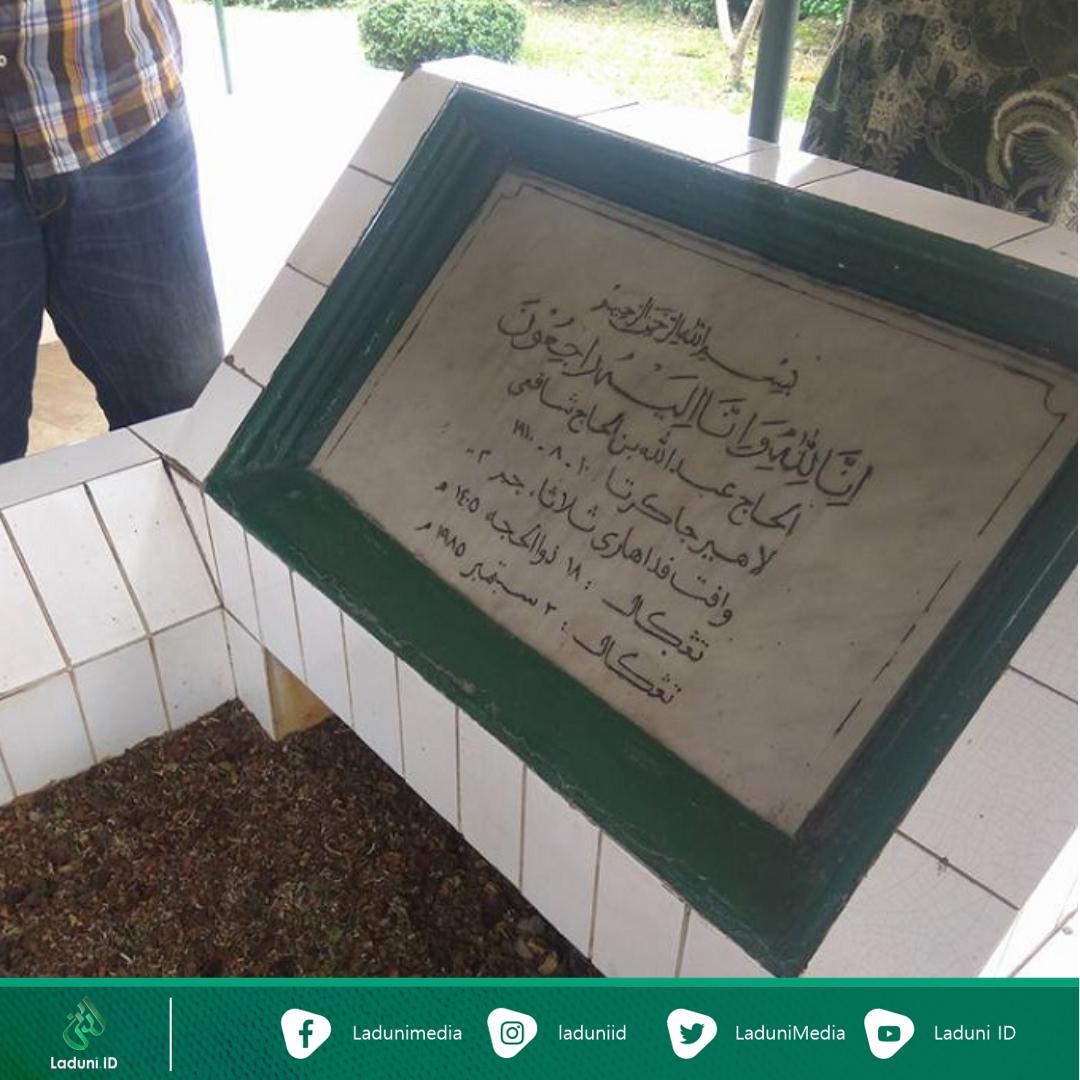 Ziarah Makam KH. Abdullah Syafi’i Al-Batawie, Pendiri Pondok Pesantren As-Syafi’iyah Jatiwaringin