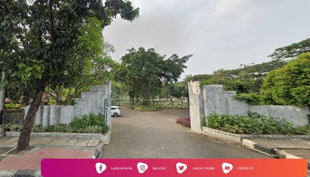 Ziarah di Makam KH. Saifuddin Zuhri, Ulama Negarawan dari Banyumas