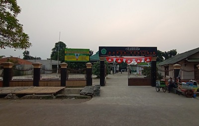 Pesantren Modern Darus-Sholihin Depok