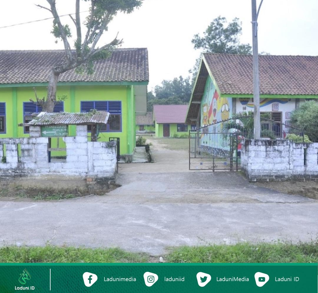 Pesantren Darussalam Tegal Rejo OKU Timur