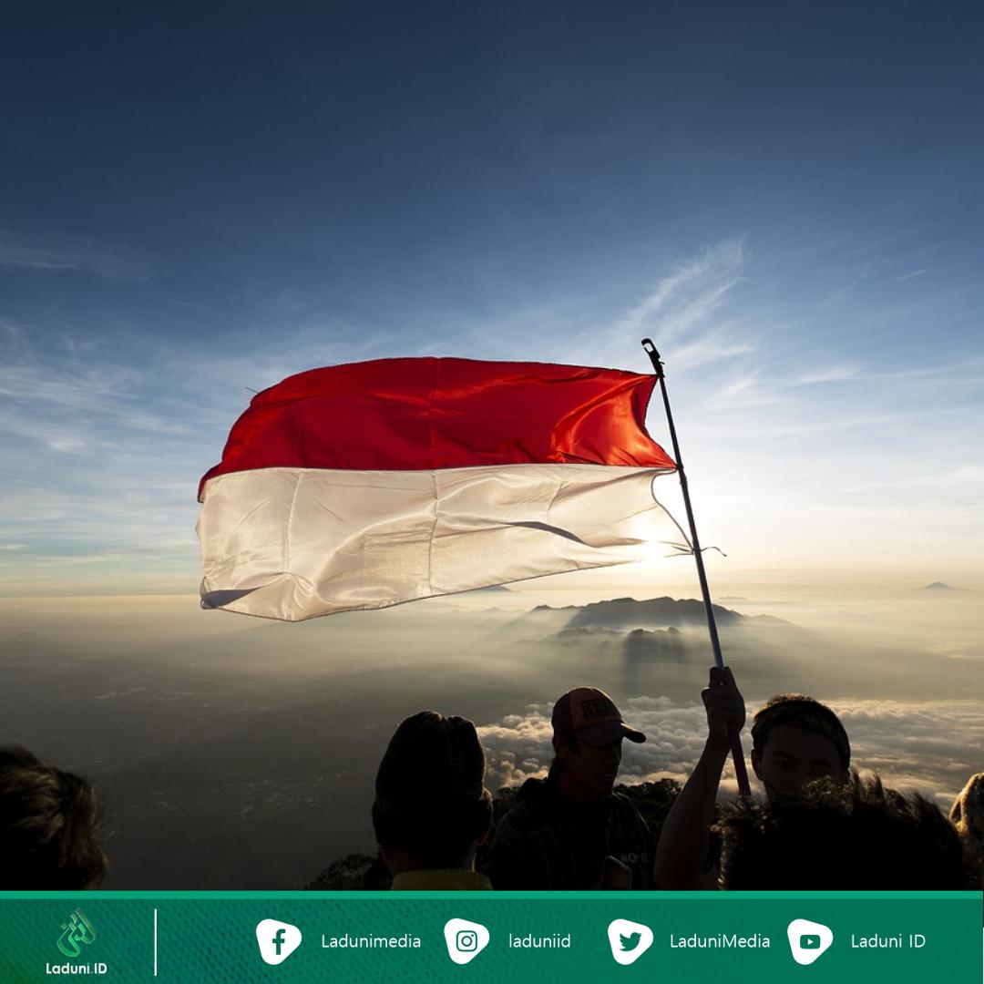 Mengapa Bendera Indonesia Adalah Merah Putih? 