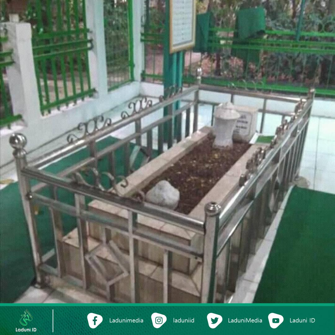 Ziarah Makam KH. Muhammad Mansyur Al-Batawie, Ulama Ahli Falak Asal Betawi