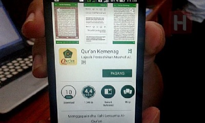 Hukum Bawa HP Berisi Aplikasi Al-Quran ke Toilet