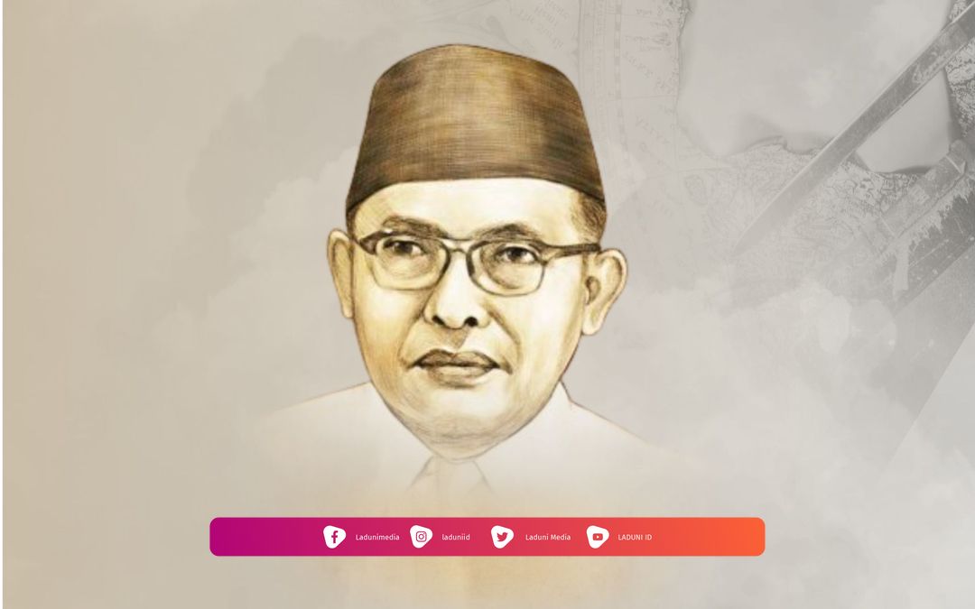 Biografi KH. Bisri Mustofa (Pendiri Pesantren Raudlatuth Tholibin Rembang)