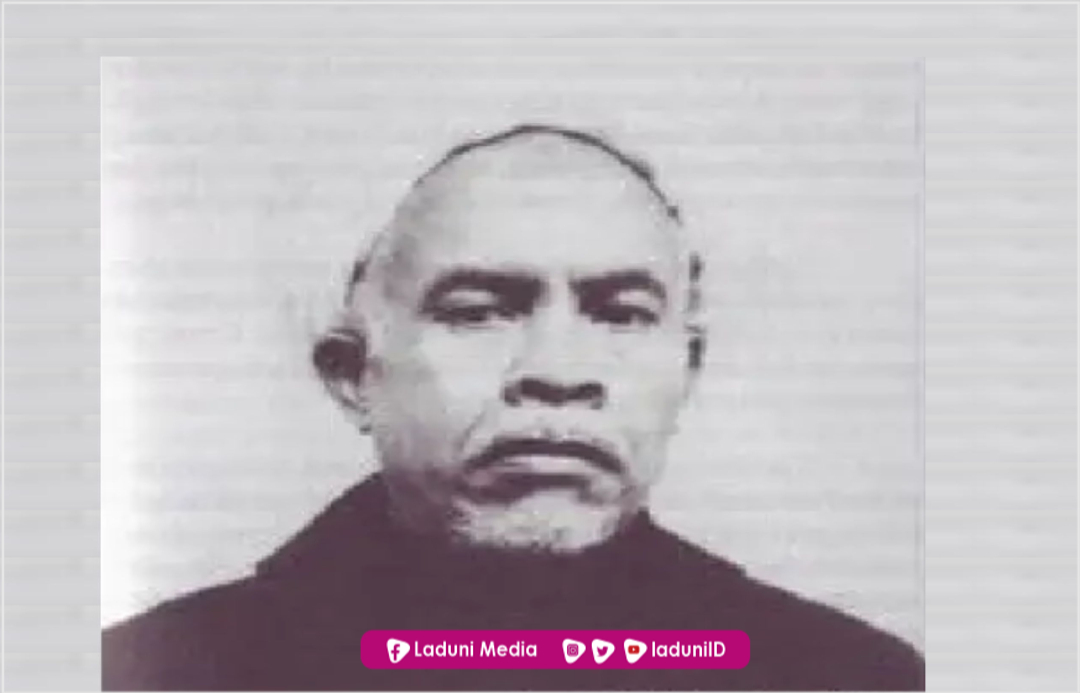 Biografi Mama KH. Mukhtar Athorid al-Bogori