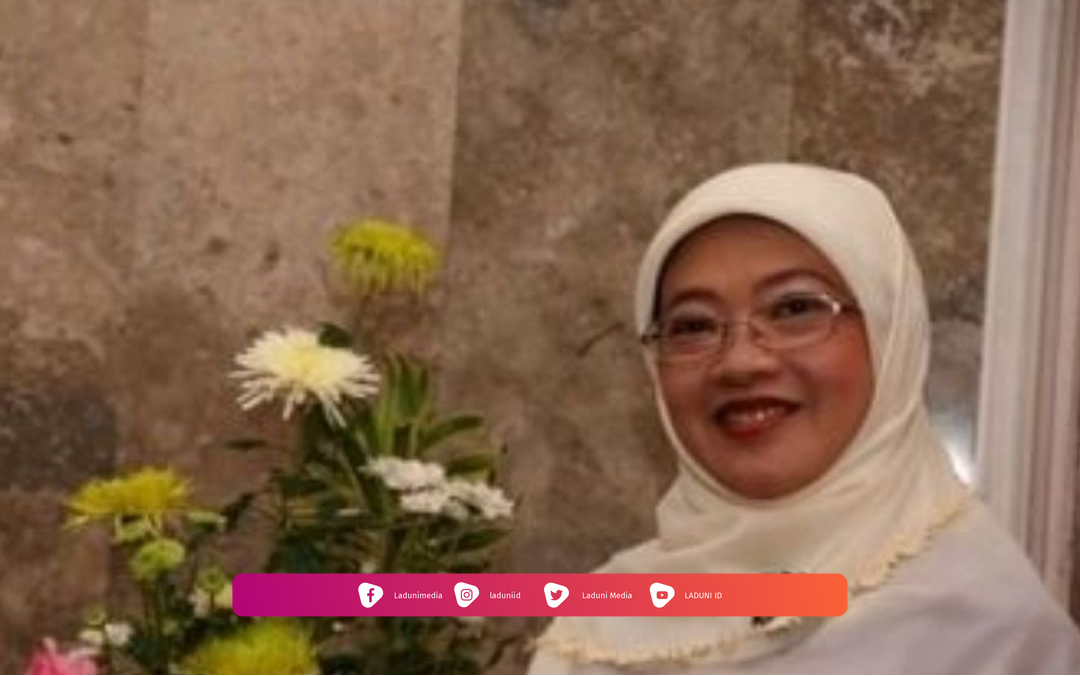 Biografi Nyai Hj. Nur Laili Rahmah