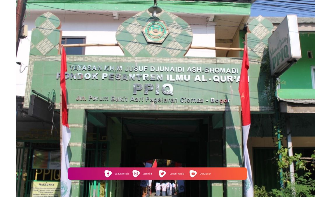 Ziarah di Makam KH. Jusuf Djunaedi As-Somadi, Penjaga Al-Qur'an dari Ciomas