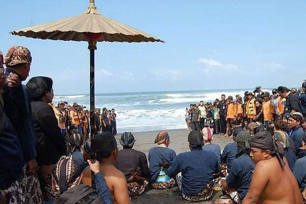 Terjadi Penyerangan, Tradisi Sedekah Bumi di Bantul Gagal Digelar