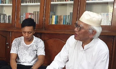 Pelajaran dari Gus Mus tentang Anak Muda yang Memfitnahnya di Era Digital