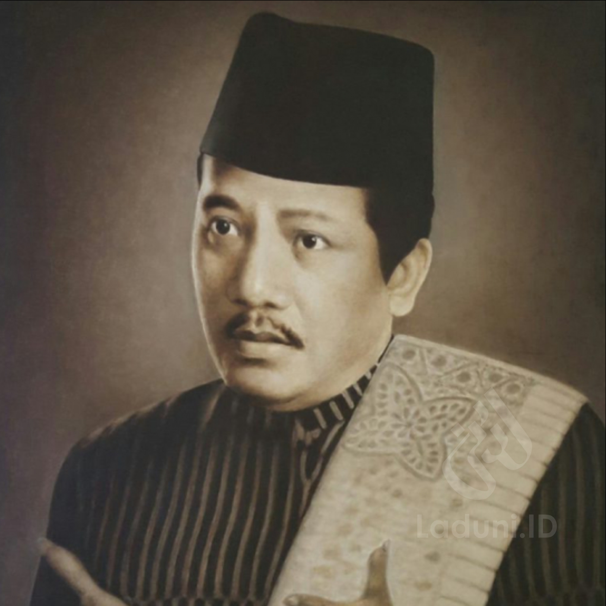 Biografi KH. Hamim Tohari Djazuli (Gus Miek)