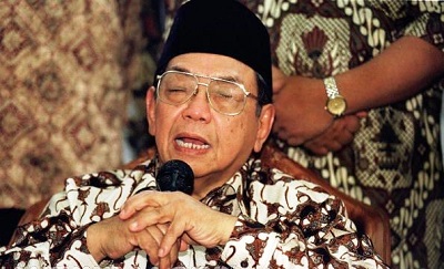 Kisah Kecerdasan KH Abdurrahman Wahid