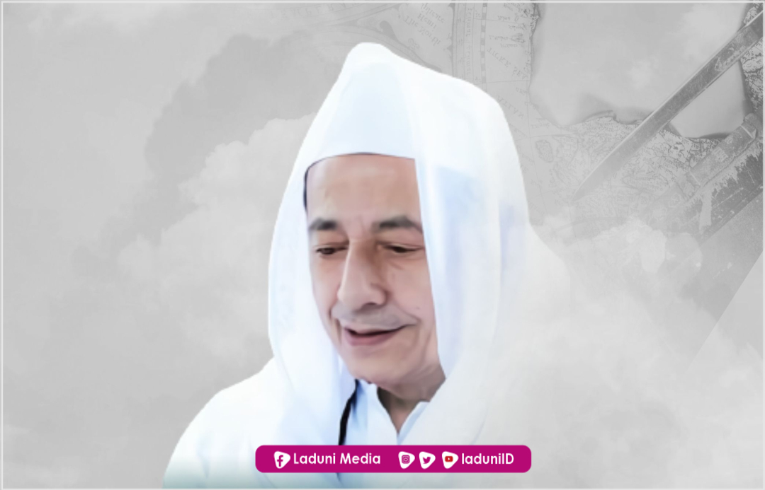 Biografi Maulana Habib Luthfi bin Yahya Pekalongan