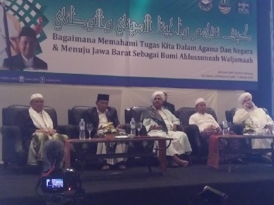 Habib Umar: Bersikap Adil Kepada Semua Umat Manusia