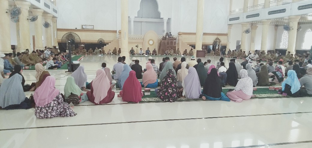 Dinsyar Simeulue Serahkan 122 Hafidz dan Hafidzah Ke Pondok Pesantren