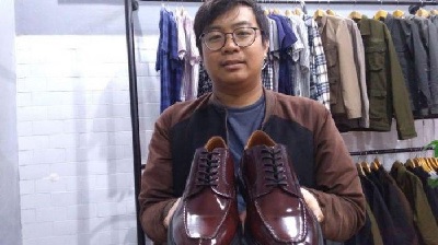 Kisah Hamzah Entrepreneur Muda yang Sukses Berawal dari Iseng Buat Sepatu Hingga Tembus Pasar AS