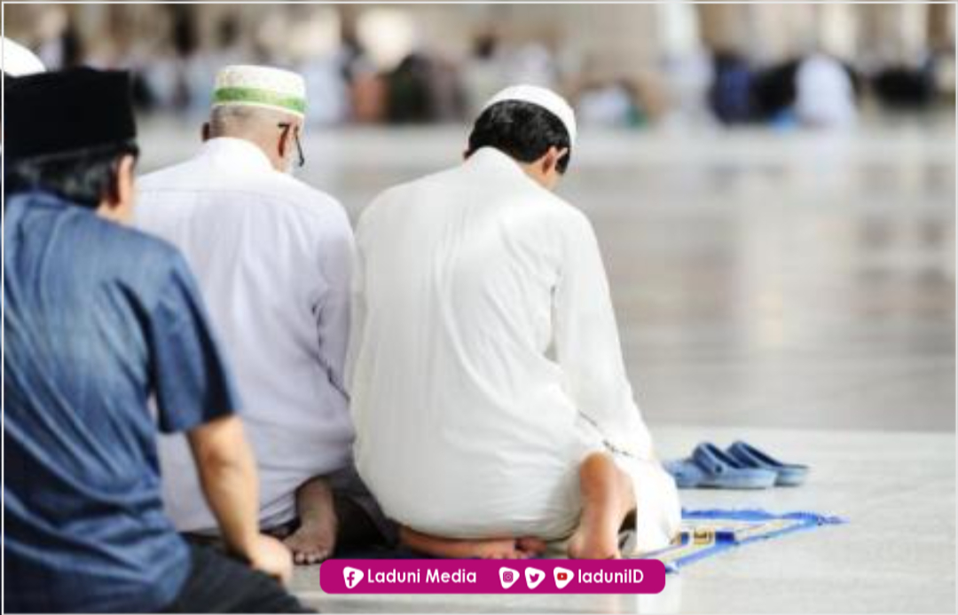Hukum Shalat yang Berbeda Niat Antara Makmum dan Imam