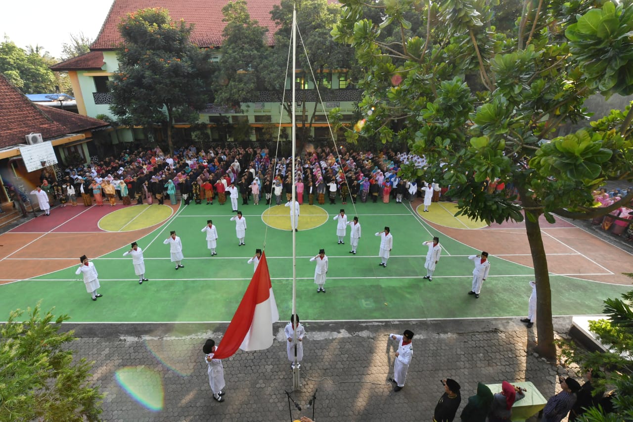 Mendikbud Ajak Siswa dan Pendidik Pelihara Persatuan