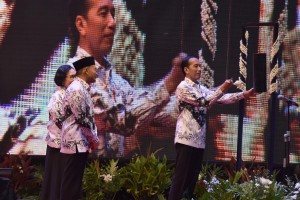 Jokowi : Peran Guru Lebih dari Mengajar