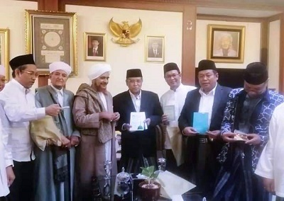 Pesan Habib Umar Supaya Santri di Yaman Bisa Aktif di NU