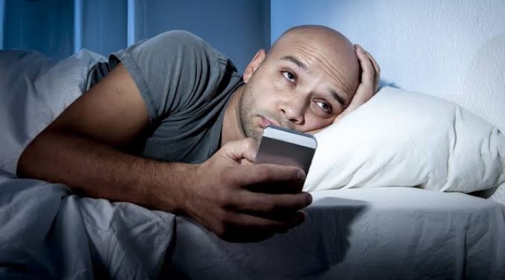 Tidur Larut Malam Bisa Merusak Kualitas Sperma