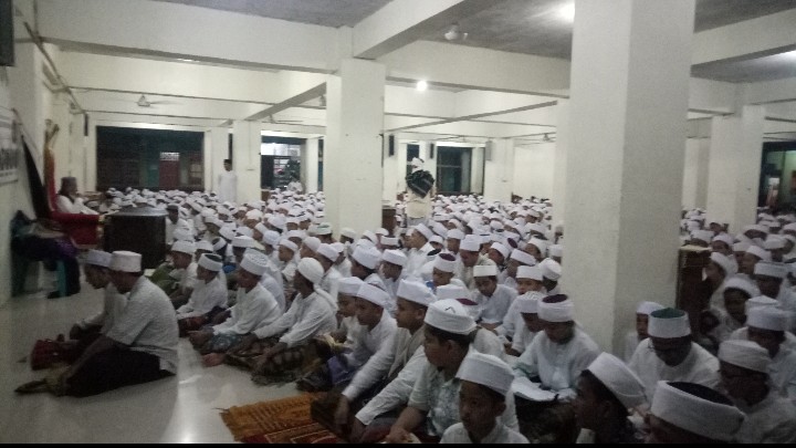 Menjelang Debat Cawapres, Ribuan Santri Ummul Ayman Gelar Yasin dan Doa Bersama untuk KH.Ma'ruf Amin