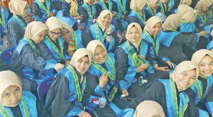 Ponpes Misbahul Ulum Menggelar Wisuda