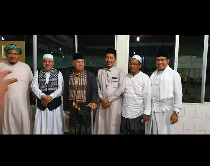 Memandang Wajah Ulama lebih Baik dari Bersedekah 1000 Kuda Fisabilillah