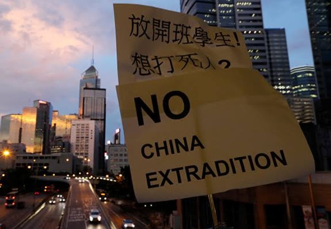 Jutaan Orang Telah Turun ke Jalanan Hong Kong Menentang RUU Ekstradisi