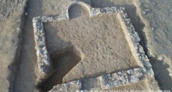 Masjid Tua Berusia 1200 Tahun Ditemukan di Israel