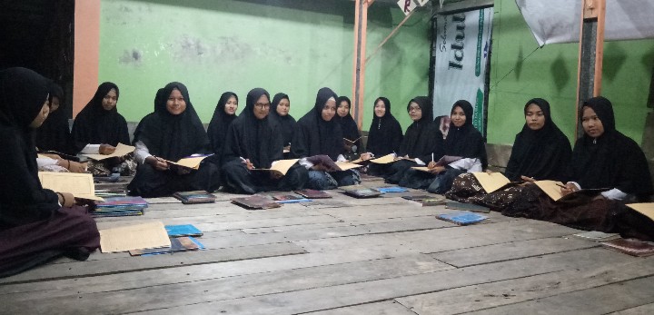 Dayah Mambaul Ulum Lueng Teungoh Gelar Ujian Akhir Tahun Dua Tahap