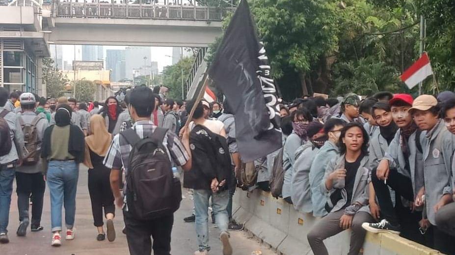 Demo Mahasiswa Gagal Ditunggangi, Taliban Tetap Bergerak