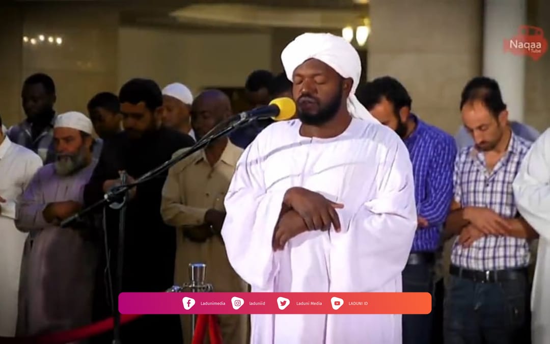 Imam Besar di Sudan Shalat Menggunakan Langgam Jawa