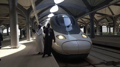 Raja Salman Resmikan Kereta Cepat, Persingkat Jarak Tempuh Mekah - Madinah