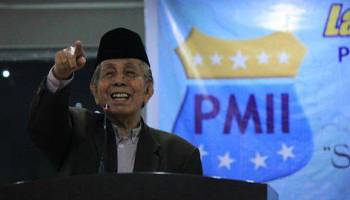 Biografi Dr. Anregurutta (AG) KH. Sanusi Baco