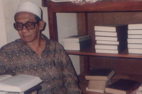 Biografi KH. Harits Dimyathi Tremas