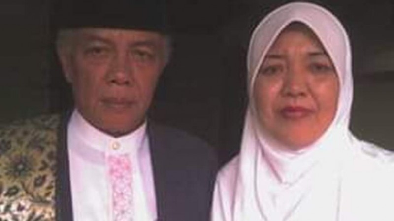 KH. Hasan Bisri Syafi'i Karawang