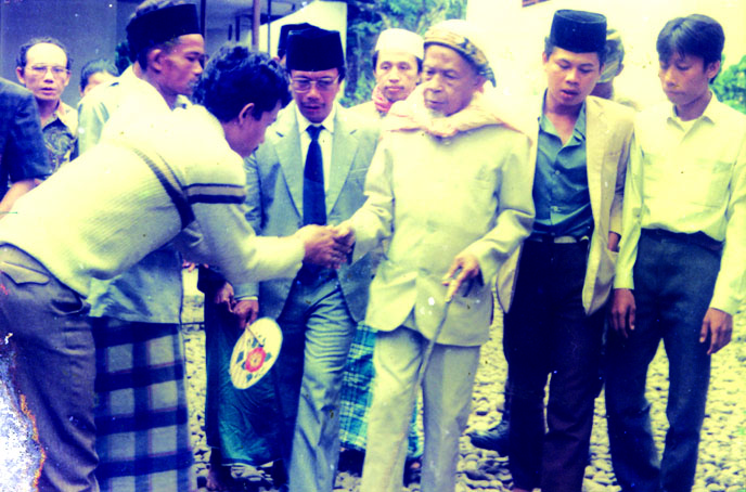 Biografi KH. Hisyam Abdul Karim Purbalingga