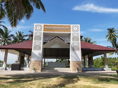 Wisata Ziarah dan Bertafakur di Makam Habib Bugak Aceh