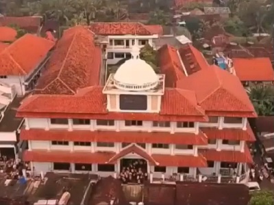 Ziarah di Makam KH. Abdullah Zen Salam, Masyayikh Pesantren Matholi’ul Falah Pati