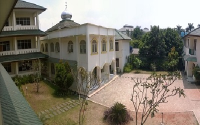 Wisata Religi dan Bertawassul di Makam KH. Ali Mustafa Yaqub, Ciputat