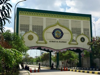 Wisata Religi dan Bertawassul di Makam Mbah Priok