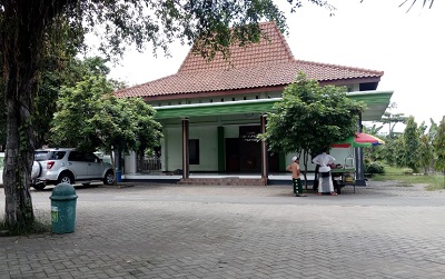 Wisata dan Ziarah di Makam Syech Abdullah Mursyad Kediri