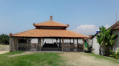 Wisata Religi dan Berdoa di Makam Syekh Muhammad Syahruddin Rembang (Mbah Guntur)