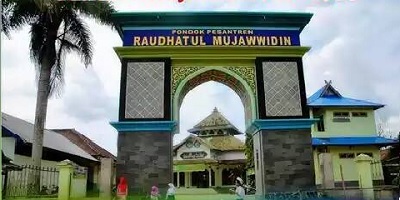 Pesantren Raudhatul Mujawwidin Jambi