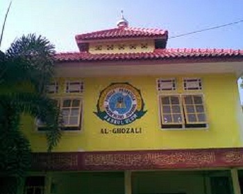Pesantren al-Ghazali Bangkalan
