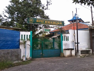 Panti Asuhan Siti Khadijah Semarang