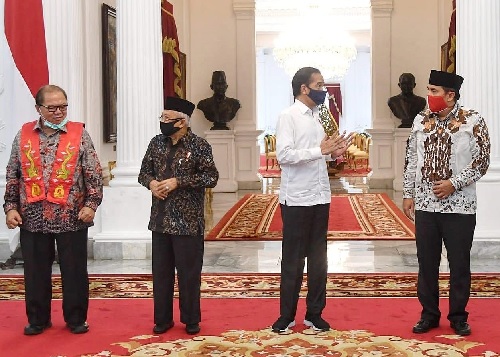 Pertemuan Presiden dengan 8 Tokoh Lintas Agama  di Istana