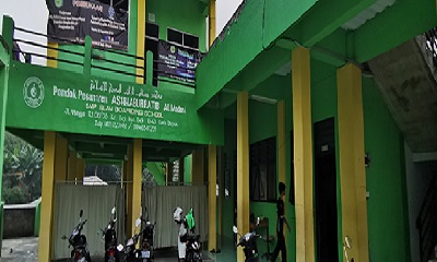 Pesantren Ashhaburratib Al Madani Depok