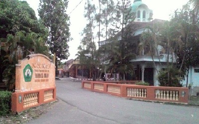 Pesantren Mamba'ul Hikam Blitar