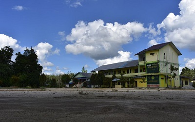 Pesantren Modern Al-Iman Tebelian Sintang